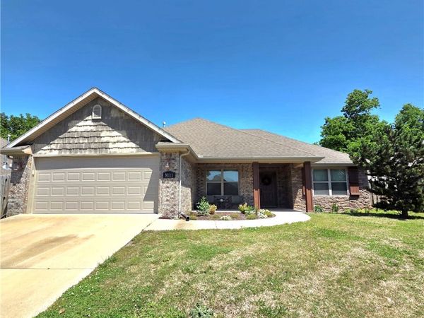 3111 S J Street, Rogers, AR 72758