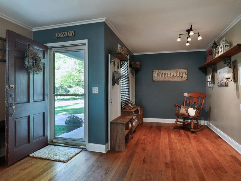 360 Kenbrook Drive, Worthington, OH 43085 Photo 5