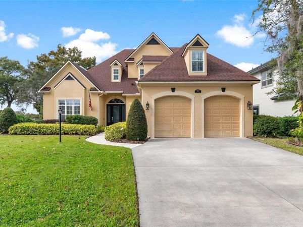 1641 EDGEWATER DRIVE , MOUNT DORA, FL 32757
