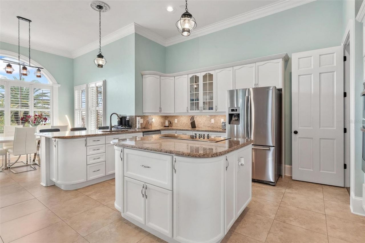 1641 Edgewater Drive , Mount Dora, FL 32757 Photo