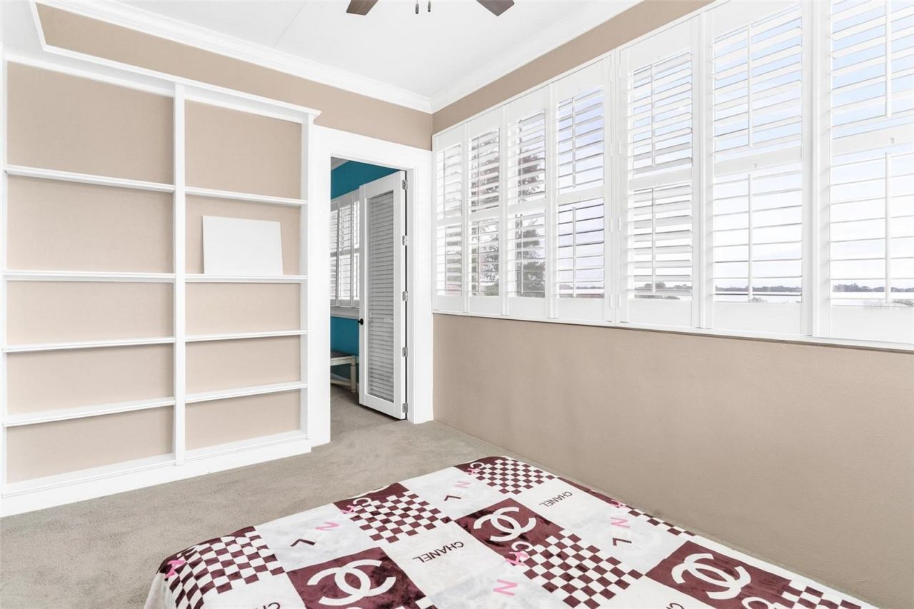 1641 Edgewater Drive , Mount Dora, FL 32757 Photo