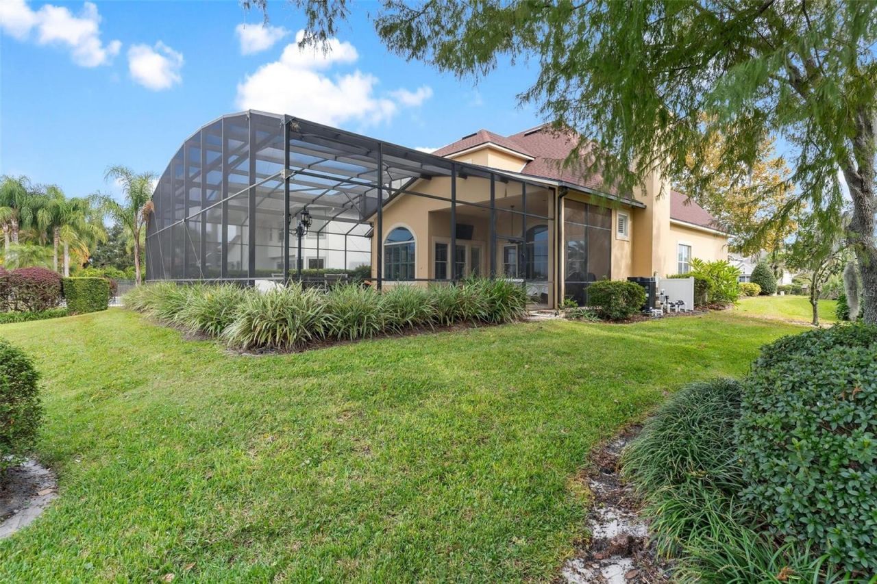 1641 Edgewater Drive , Mount Dora, FL 32757 Photo