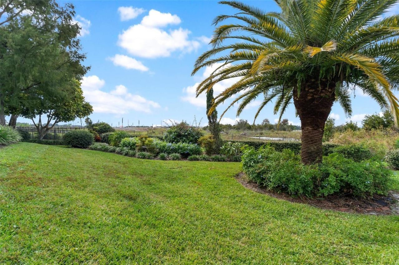 1641 Edgewater Drive , Mount Dora, FL 32757 Photo