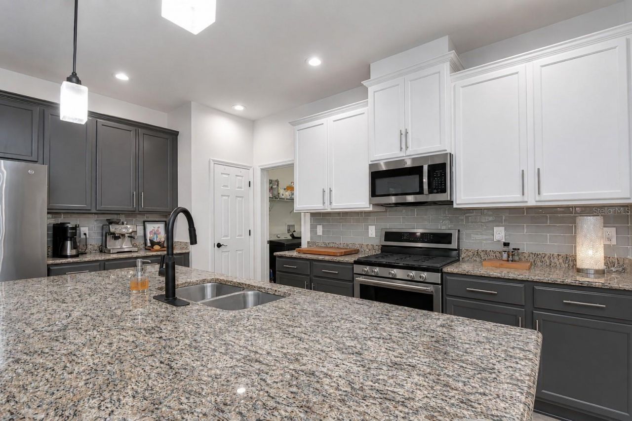 5301 Match Point Place , Lithia, FL 33547 Photo
