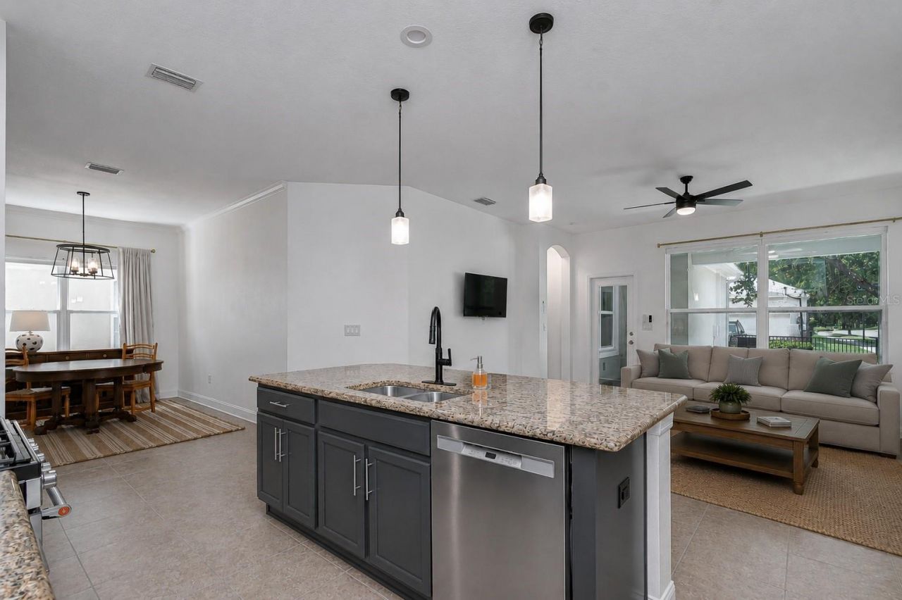 5301 Match Point Place , Lithia, FL 33547 Photo