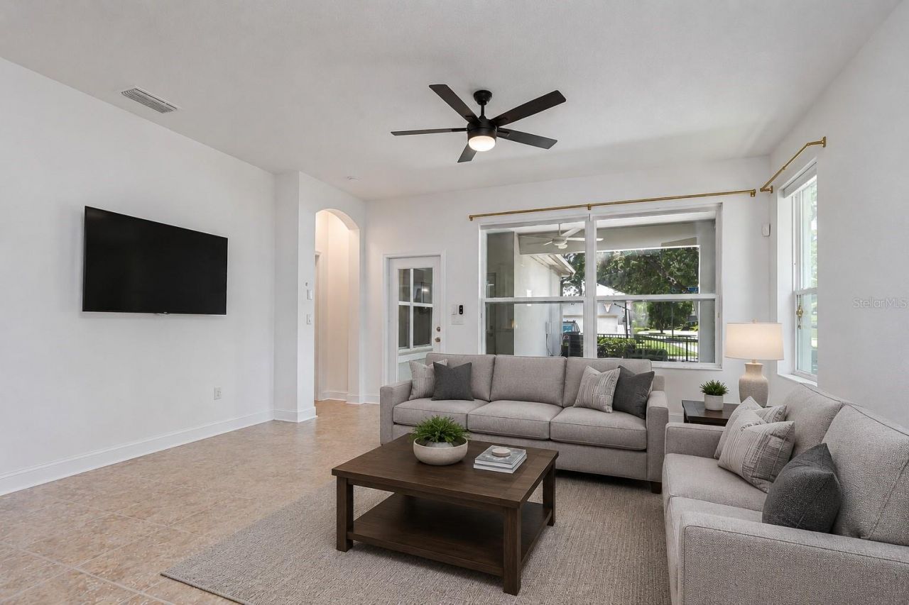 5301 Match Point Place , Lithia, FL 33547 Photo