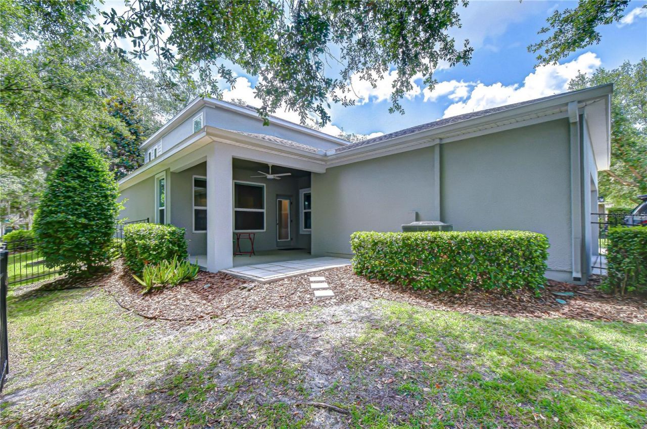 5301 Match Point Place , Lithia, FL 33547 Photo