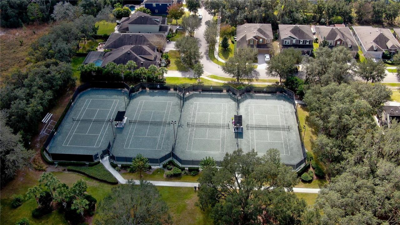 5301 Match Point Place , Lithia, FL 33547 Photo