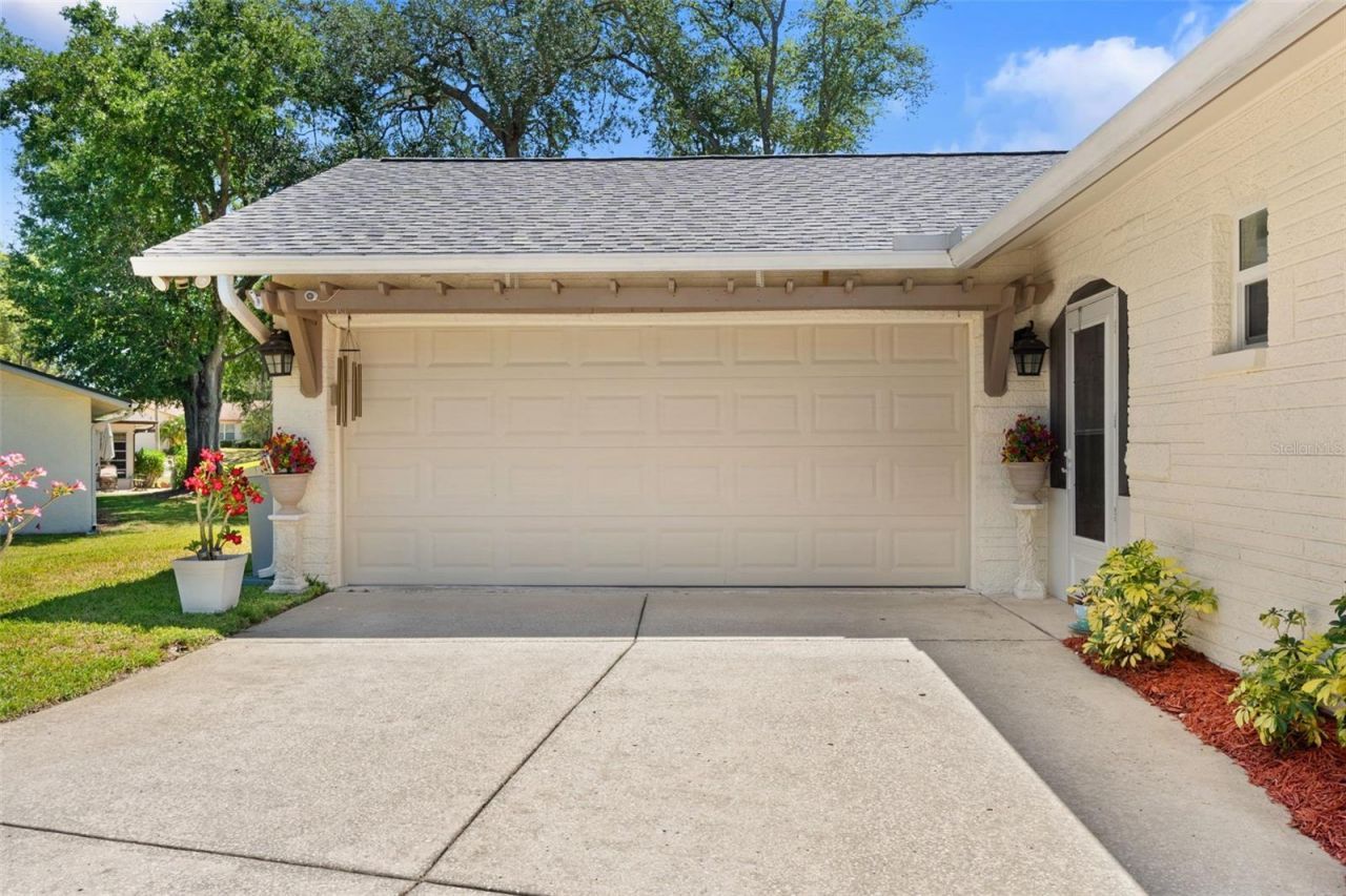 10520 Springwood Drive , Port Richey, FL 34668 Photo