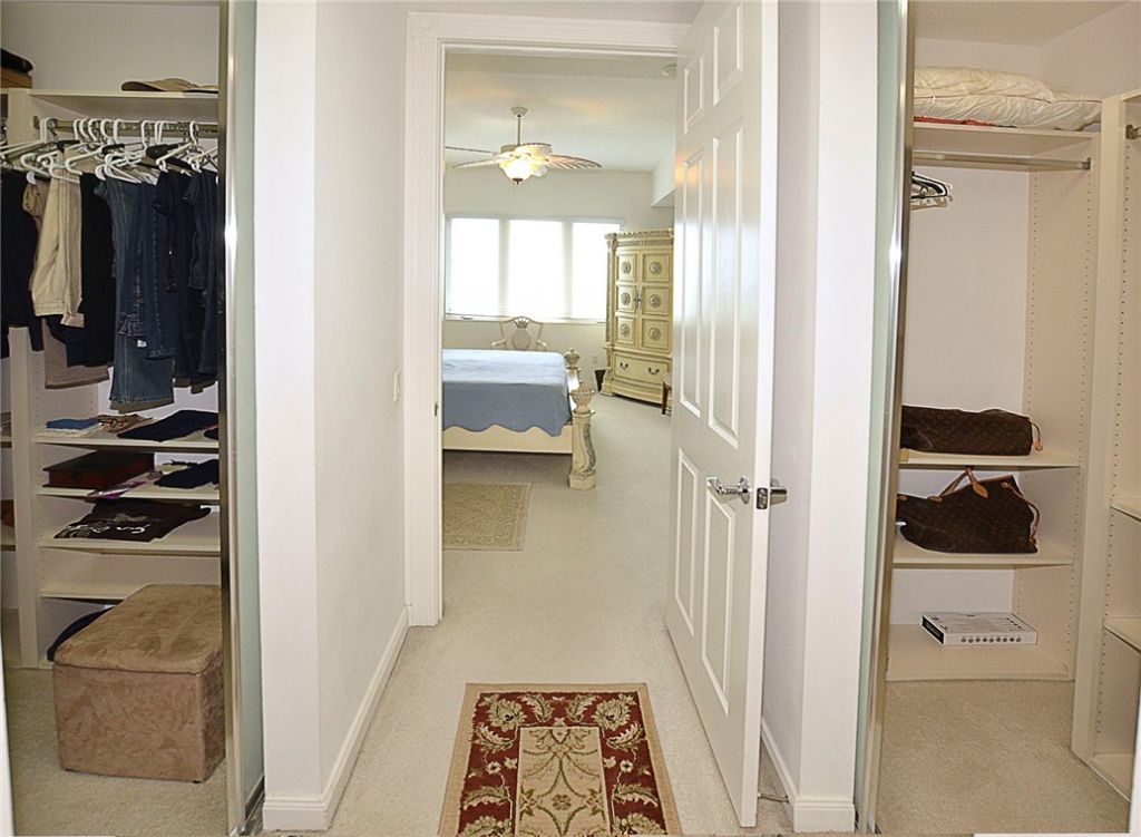 24 Harbour Isle Drive W, Unit 305, Fort Pierce, FL 34949 Photo