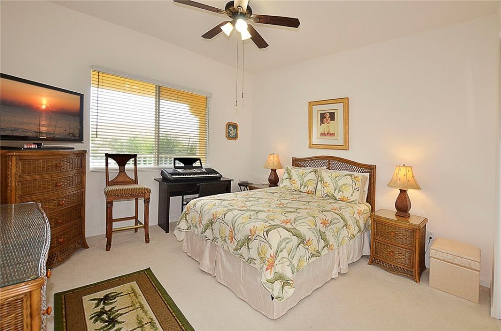 24 Harbour Isle Drive W, Unit 305, Fort Pierce, FL 34949 Photo