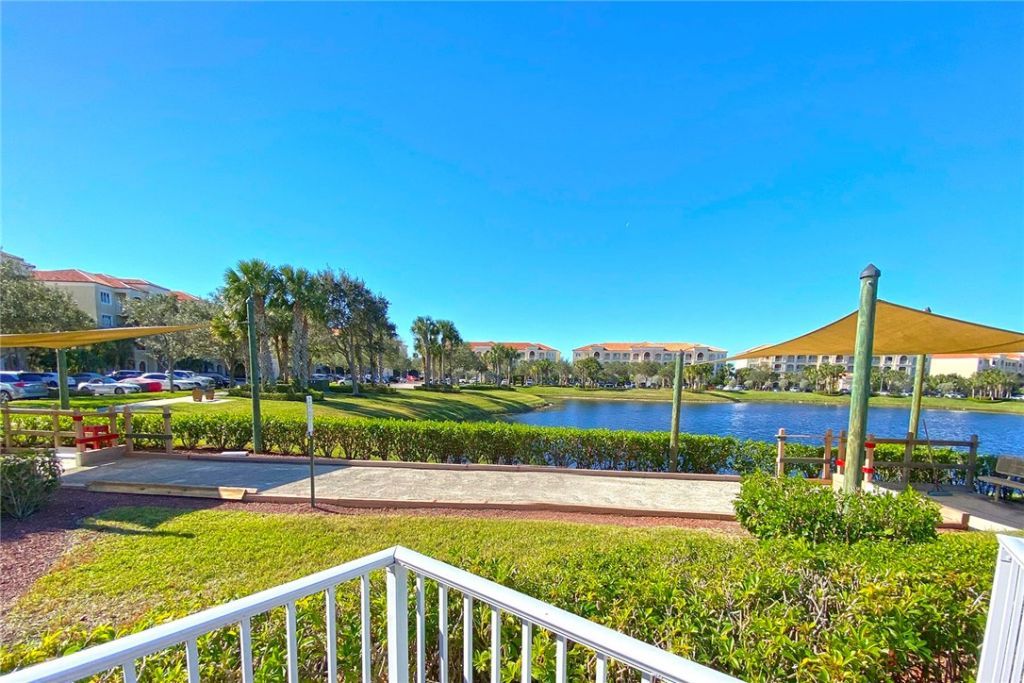 24 Harbour Isle Drive W, Unit 305, Fort Pierce, FL 34949 Photo