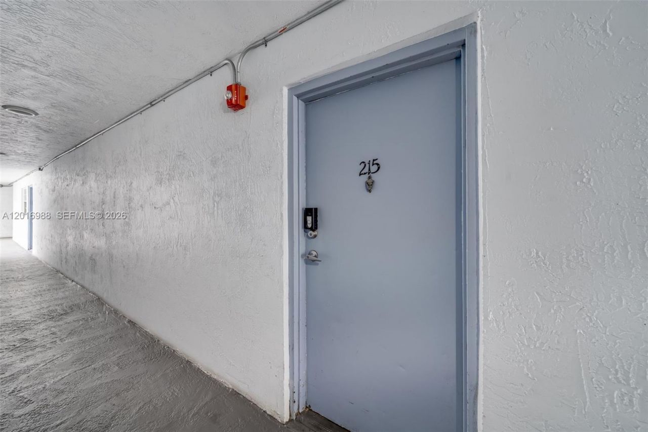 Please Call For Address, Unit 215, Miami, FL 33184 Photo