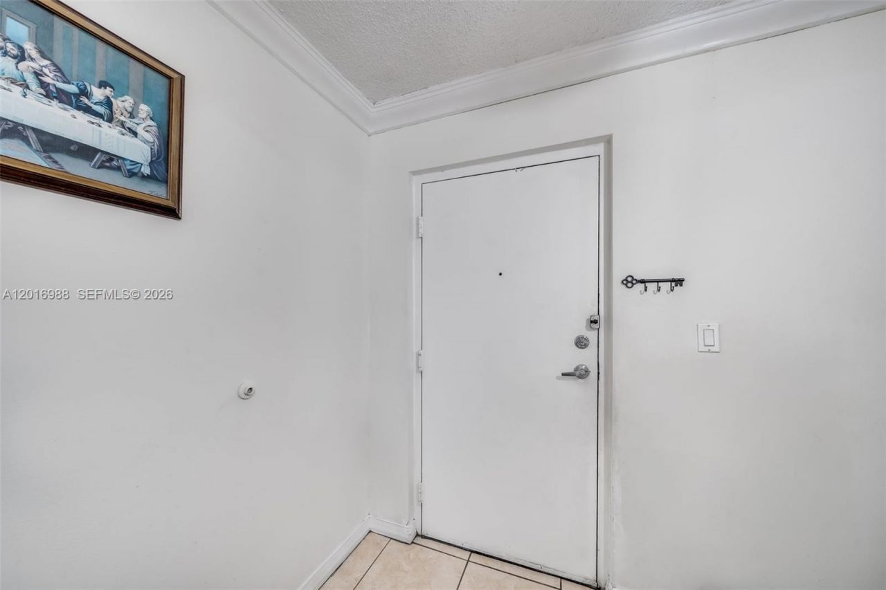 Please Call For Address, Unit 215, Miami, FL 33184 Photo