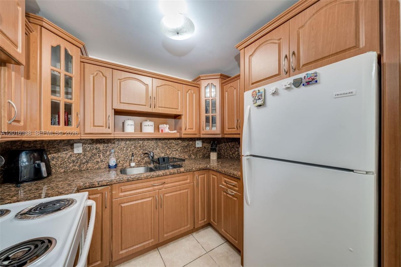 Please Call For Address, Unit 215, Miami, FL 33184 Photo