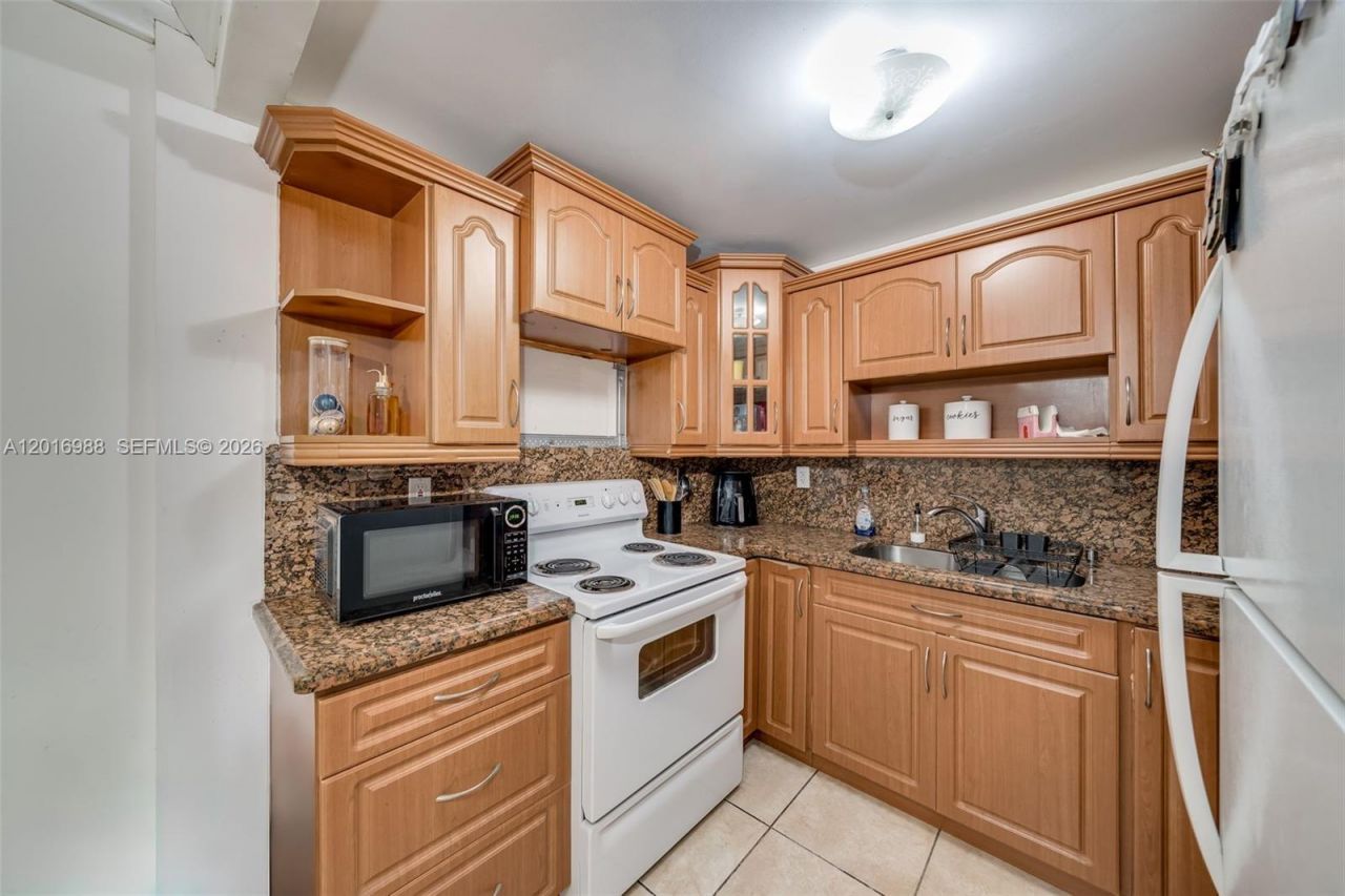 Please Call For Address, Unit 215, Miami, FL 33184 Photo