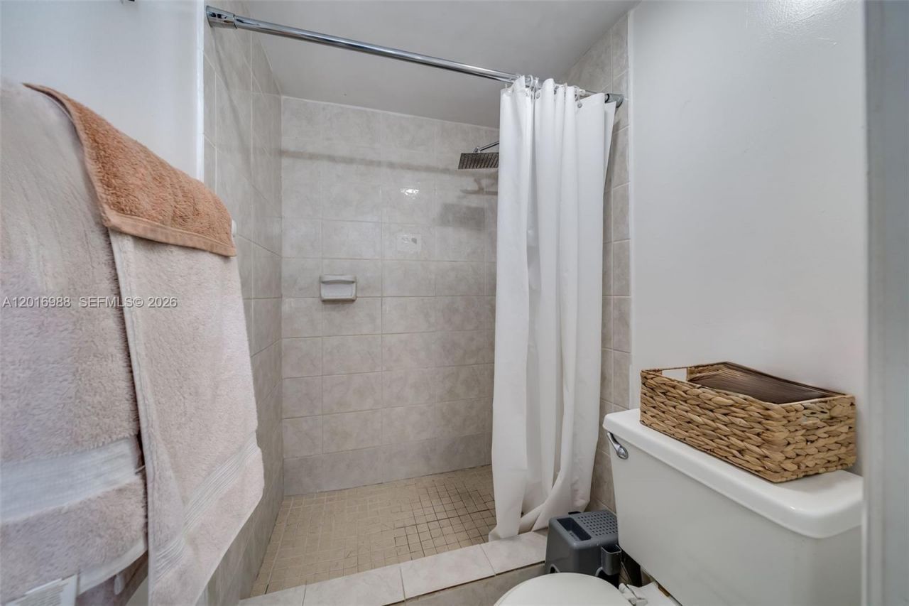 Please Call For Address, Unit 215, Miami, FL 33184 Photo