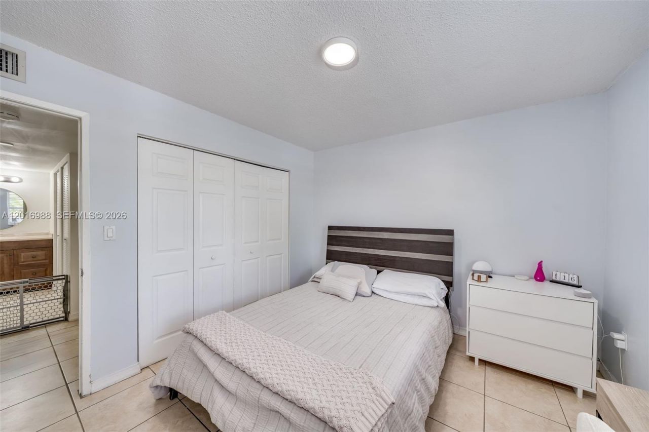 Please Call For Address, Unit 215, Miami, FL 33184 Photo