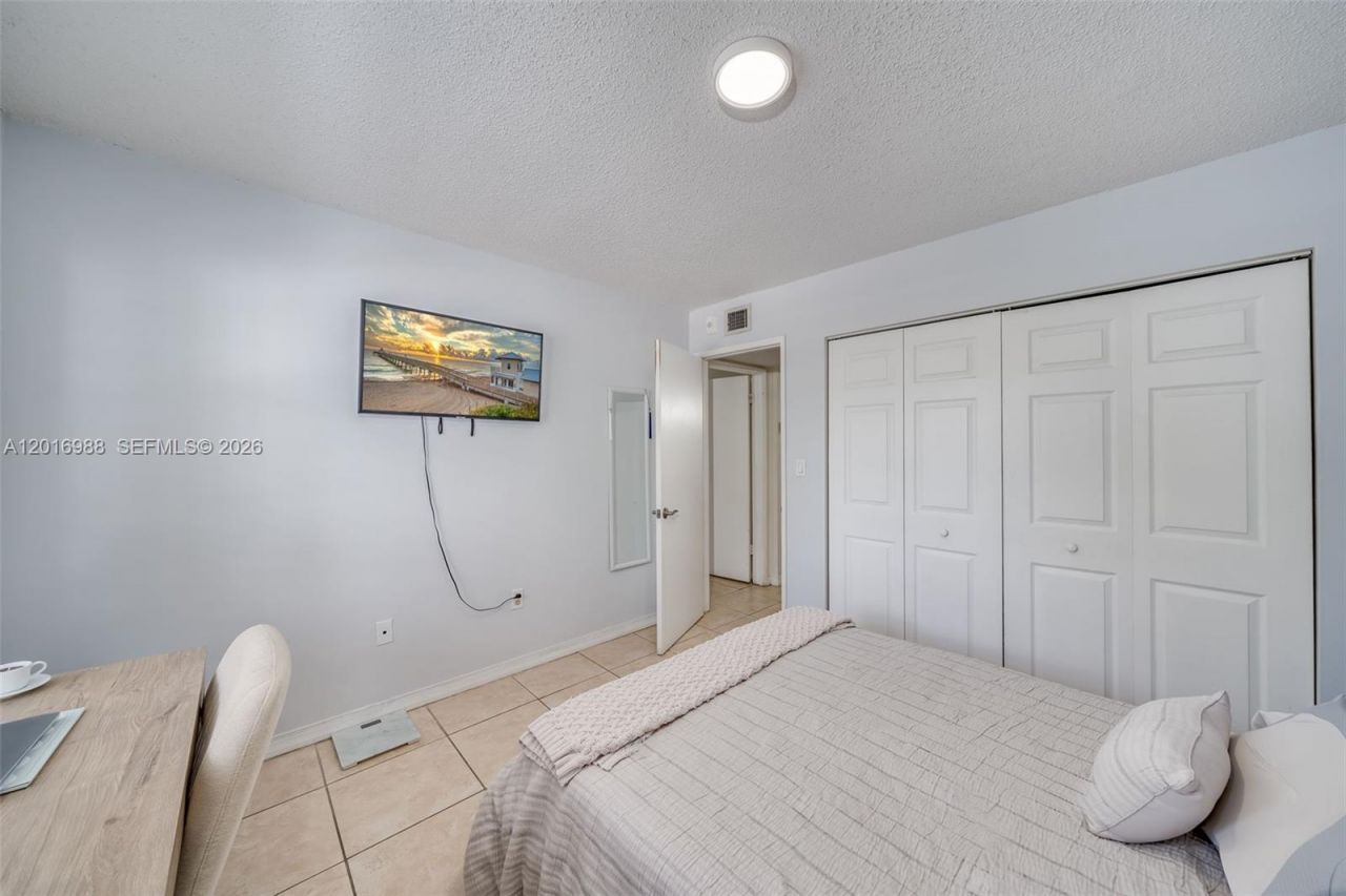 Please Call For Address, Unit 215, Miami, FL 33184 Photo