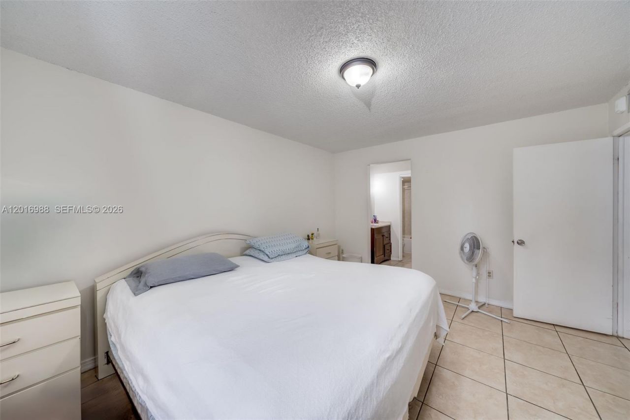 Please Call For Address, Unit 215, Miami, FL 33184 Photo