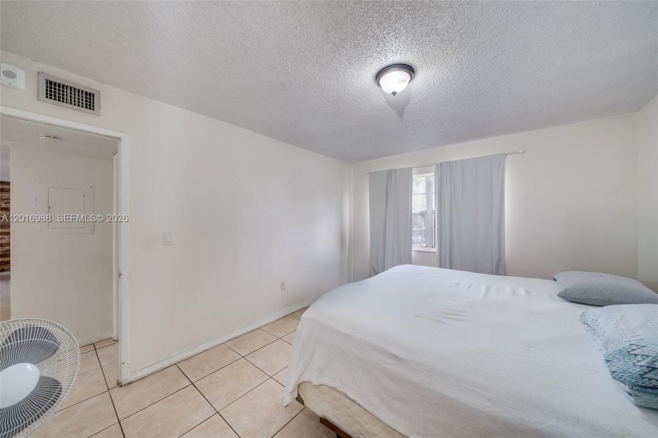 Please Call For Address, Unit 215, Miami, FL 33184 Photo