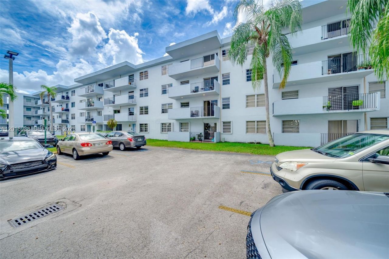 Please Call For Address, Unit 215, Miami, FL 33184 Photo