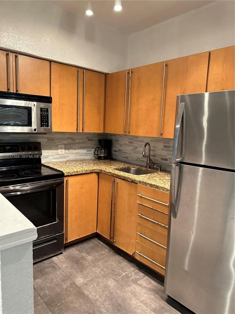 8401 Crespi Blvd , Unit 3, Miami Beach, FL 33141 Photo