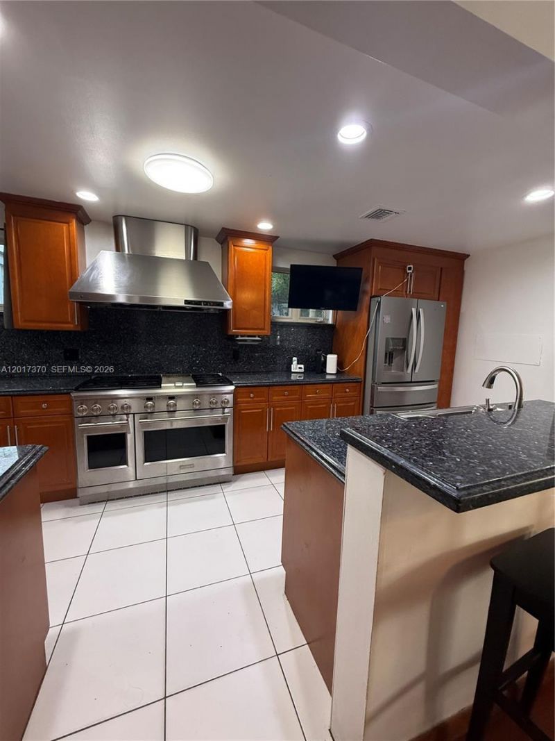 2232 SW 5th St, Miami, FL 33135 Photo