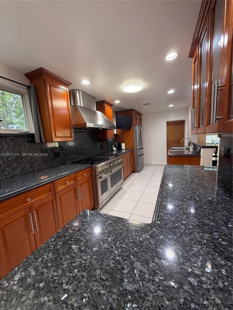 2232 SW 5th St, Miami, FL 33135 Photo