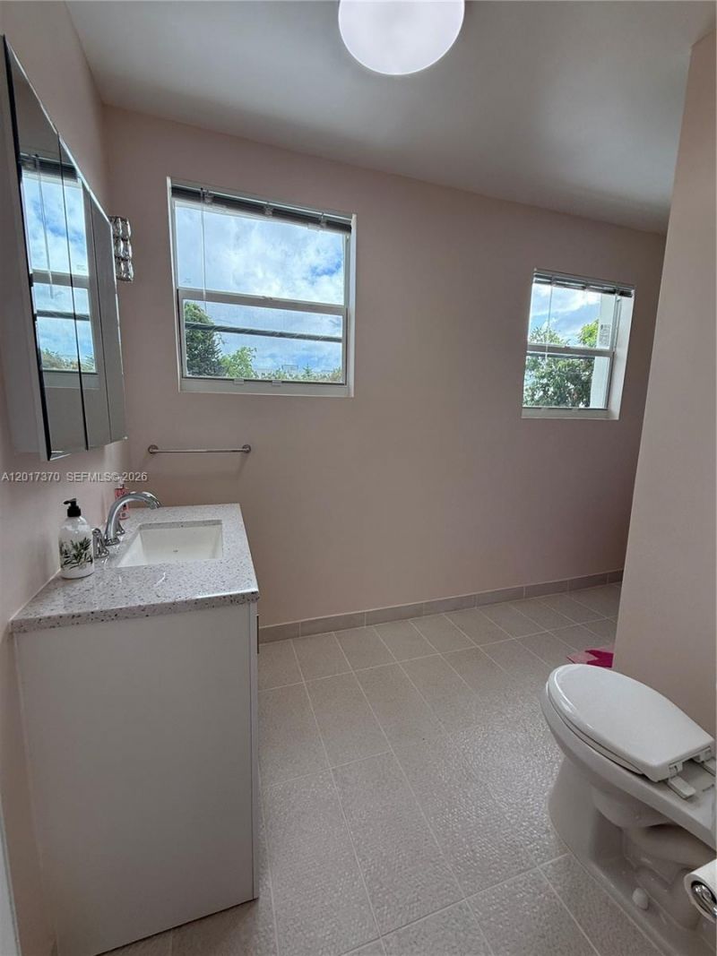 2232 SW 5th St, Miami, FL 33135 Photo