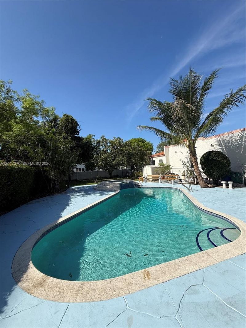2232 SW 5th St, Miami, FL 33135 Photo