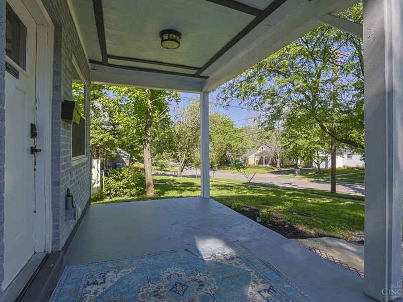 1277 Brushwood Avenue, Cincinnati, OH 45224 Photo 2