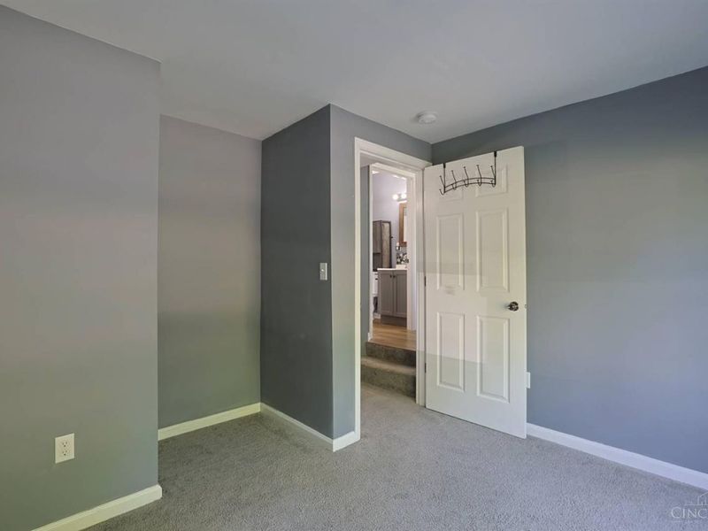 1277 Brushwood Avenue, Cincinnati, OH 45224 Photo 23
