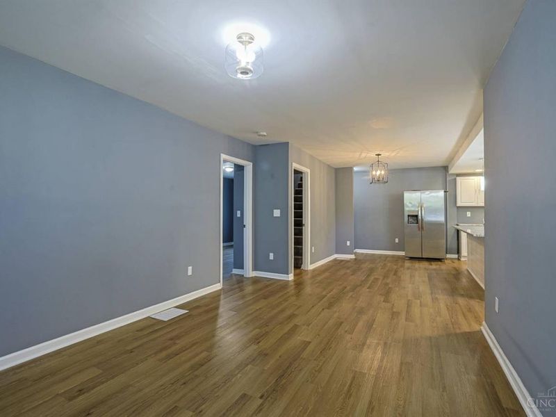 1277 Brushwood Avenue, Cincinnati, OH 45224 Photo 6