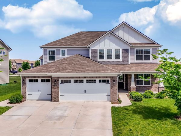 2391 S Stonehill Way , New Palestine, IN 46163