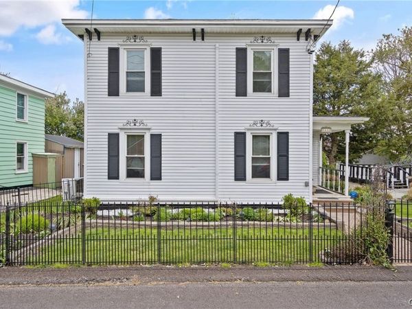 9420 1st Street , Phoenix, NY 13135