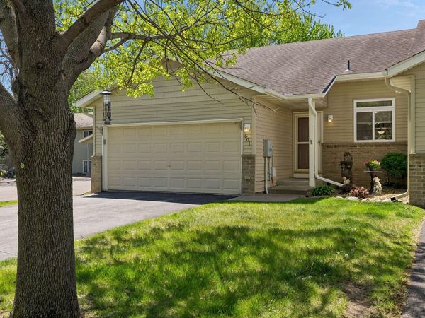 601 35th Street W, Hastings, MN 55033