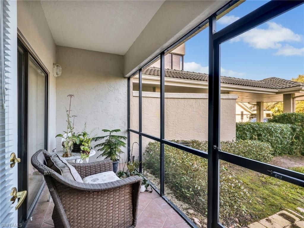 900 Arbor Lake Dr, Unit 9-103, Naples, FL 34110 Photo