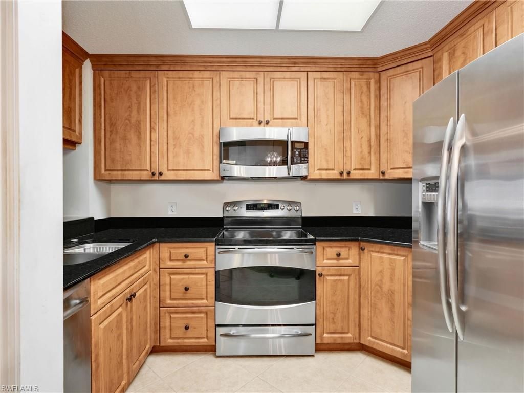900 Arbor Lake Dr, Unit 9-103, Naples, FL 34110 Photo