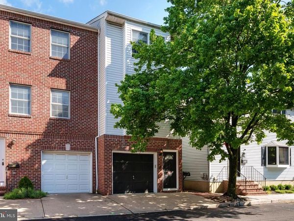 64 CHURCH STREET, LAMBERTVILLE, NJ 08530