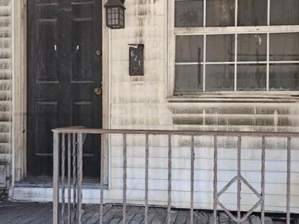 621 E CENTRE STREET , MAHANOY CITY, PA 17948