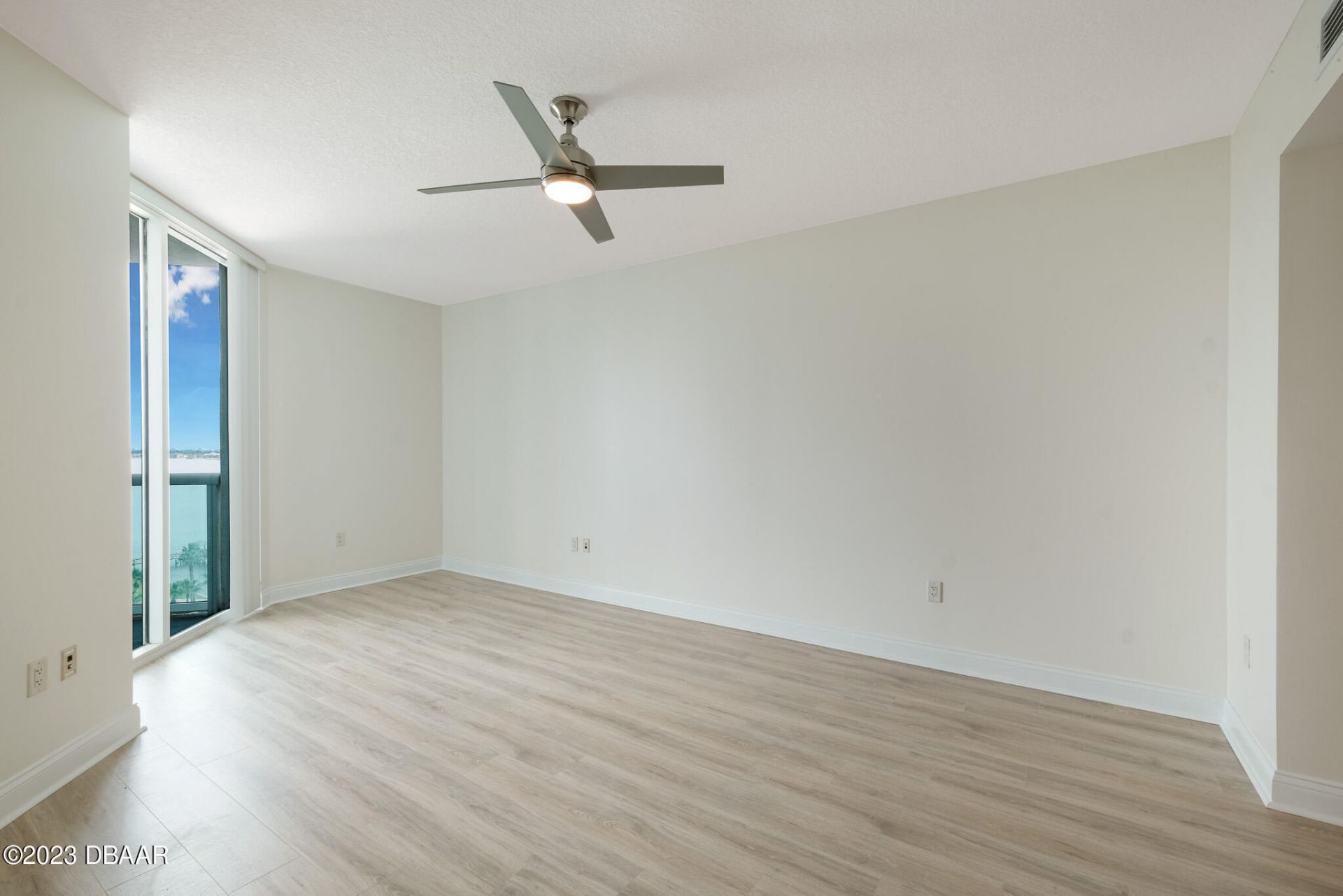 241 Riverside Drive, Unit 1006, Daytona Beach, FL 32117 Photo