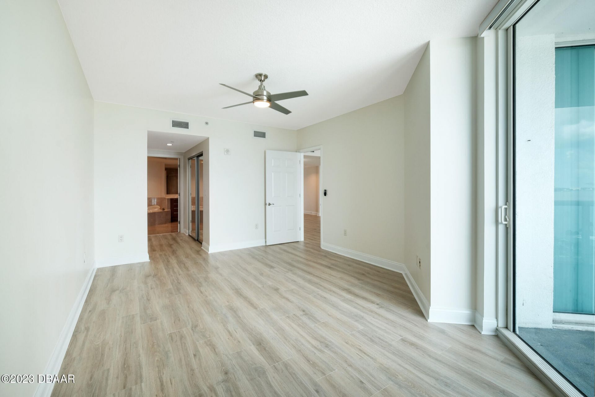 241 Riverside Drive, Unit 1006, Daytona Beach, FL 32117 Photo