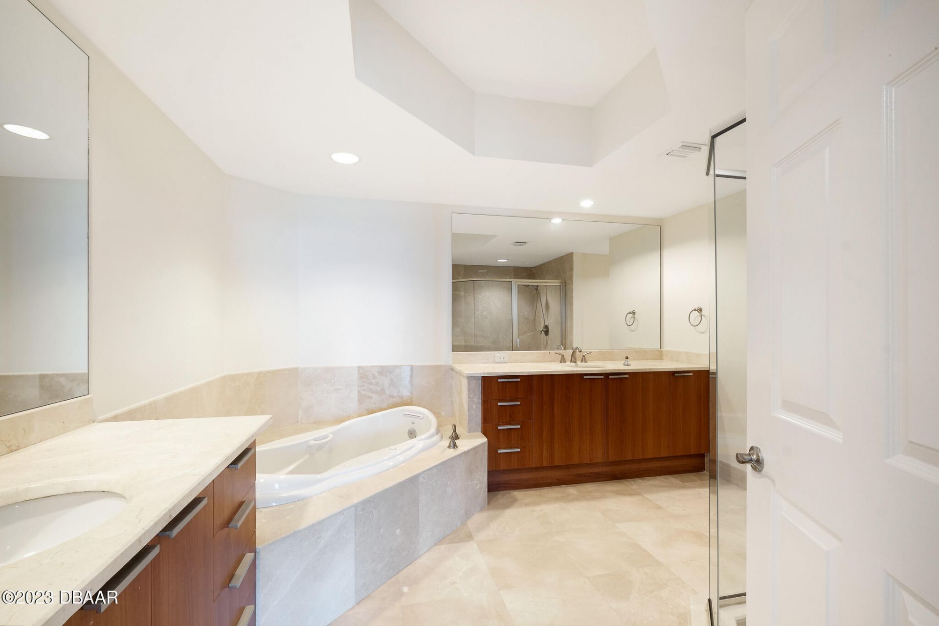 241 Riverside Drive, Unit 1006, Daytona Beach, FL 32117 Photo