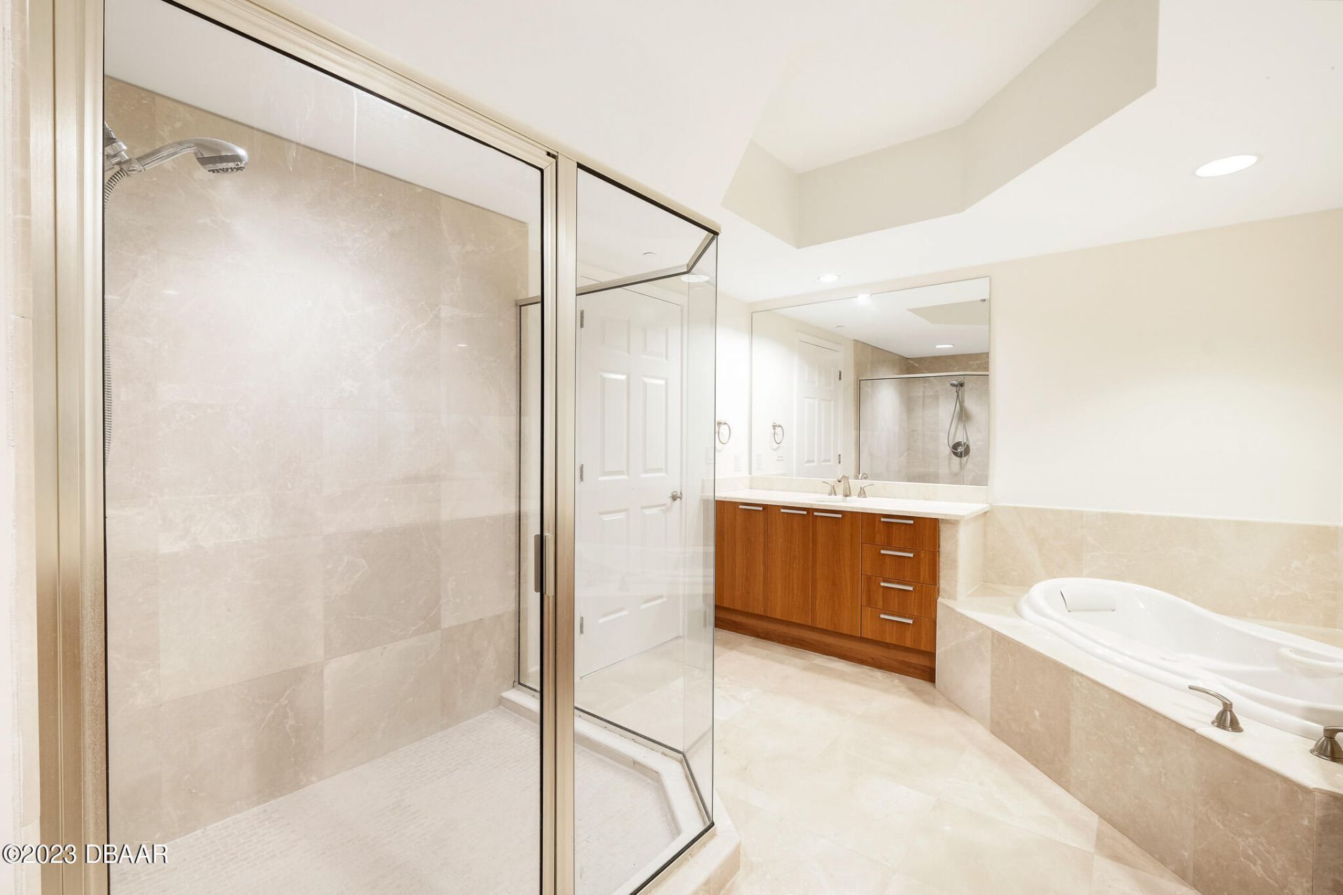 241 Riverside Drive, Unit 1006, Daytona Beach, FL 32117 Photo