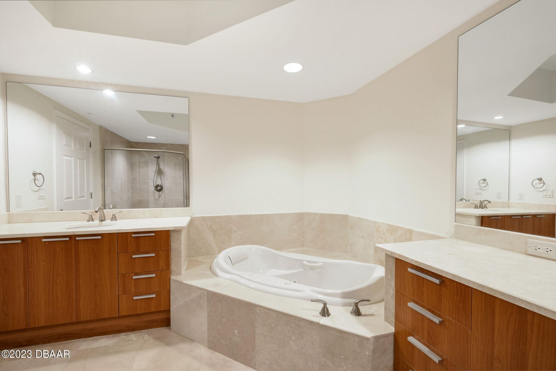 241 Riverside Drive, Unit 1006, Daytona Beach, FL 32117 Photo