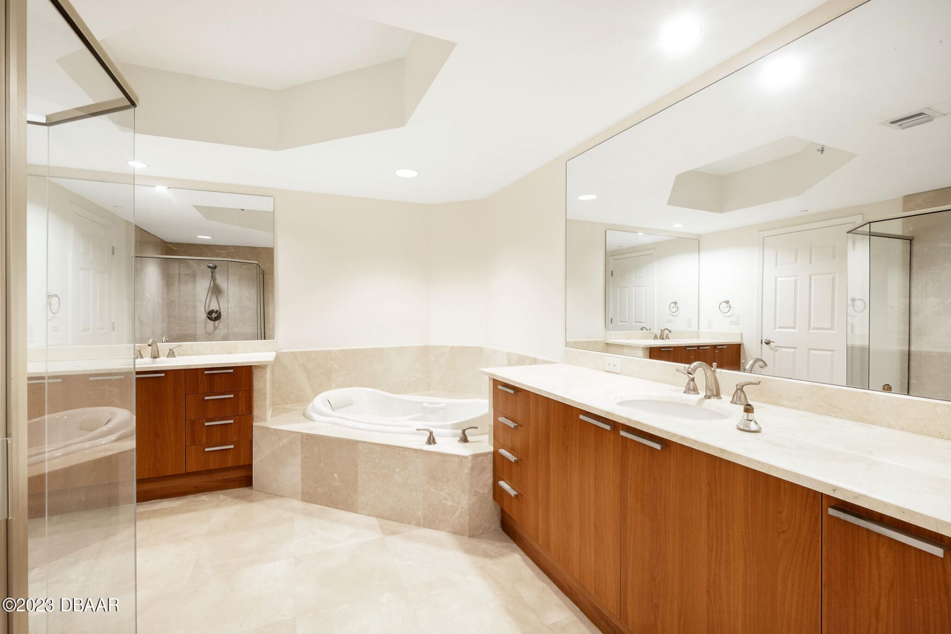 241 Riverside Drive, Unit 1006, Daytona Beach, FL 32117 Photo
