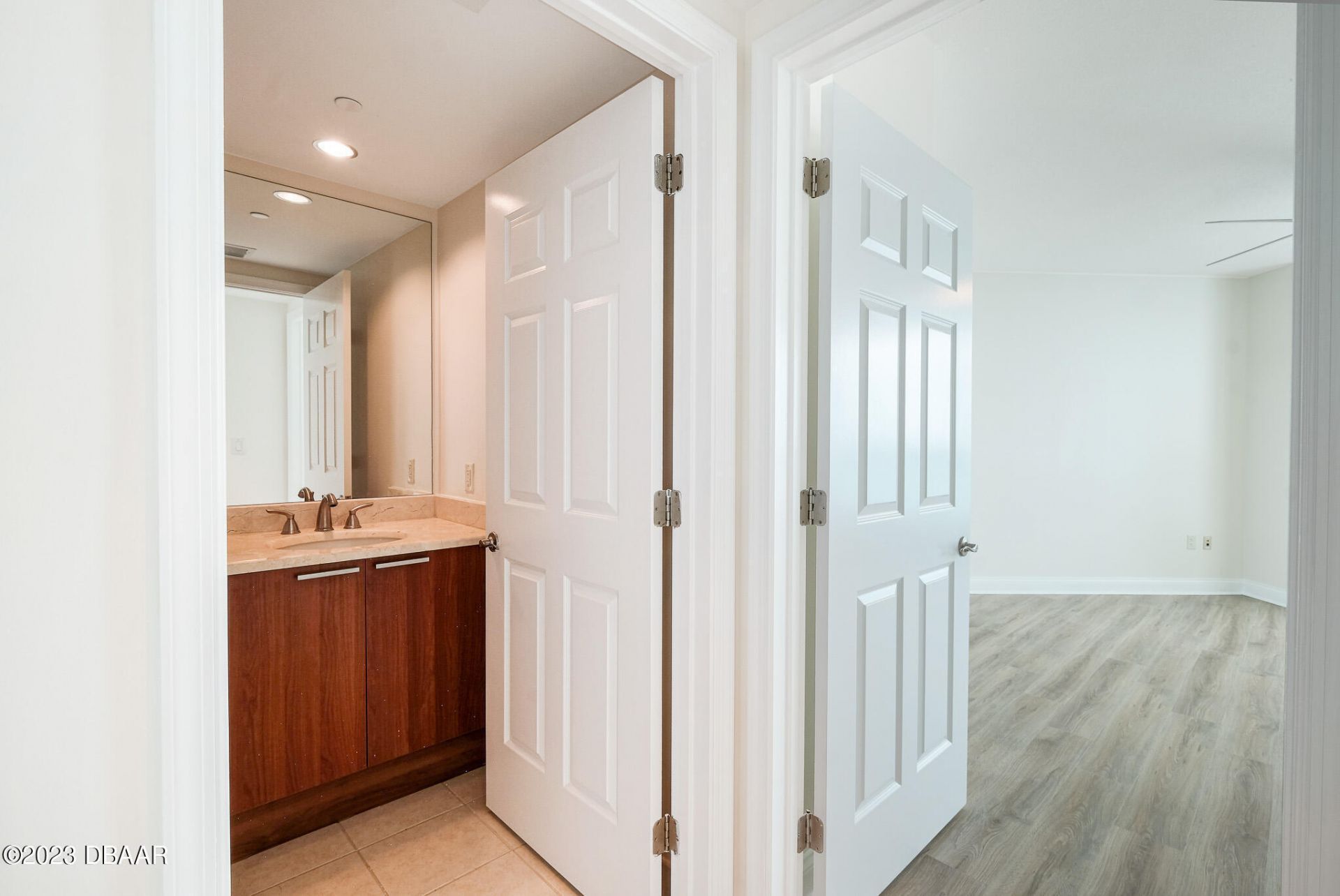 241 Riverside Drive, Unit 1006, Daytona Beach, FL 32117 Photo