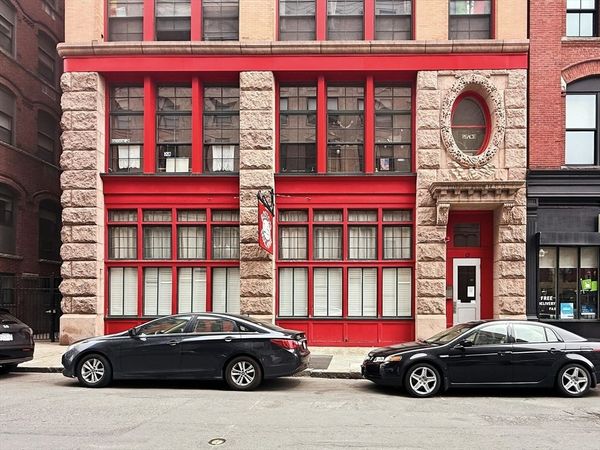 13-17 Willow Street, Unit 203, Lynn, MA 01901