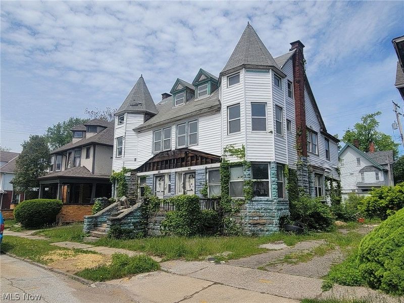 1737 Lakefront Avenue, East Cleveland, OH 44112 Photo 2